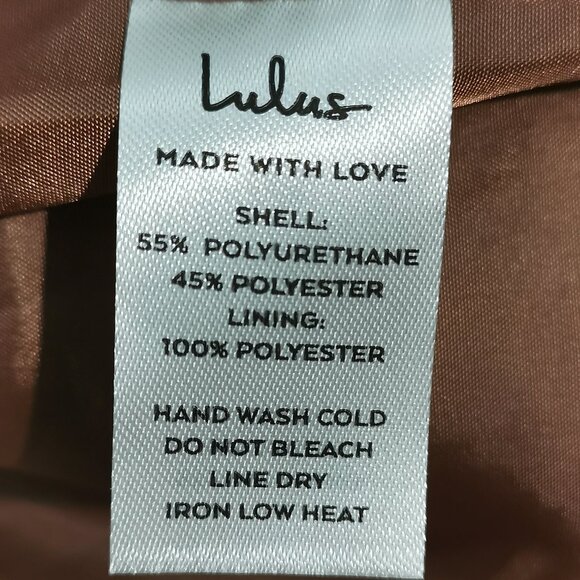 Cropped Faux Leather Blazer Size L NWOT #144 - Picture 4 of 5